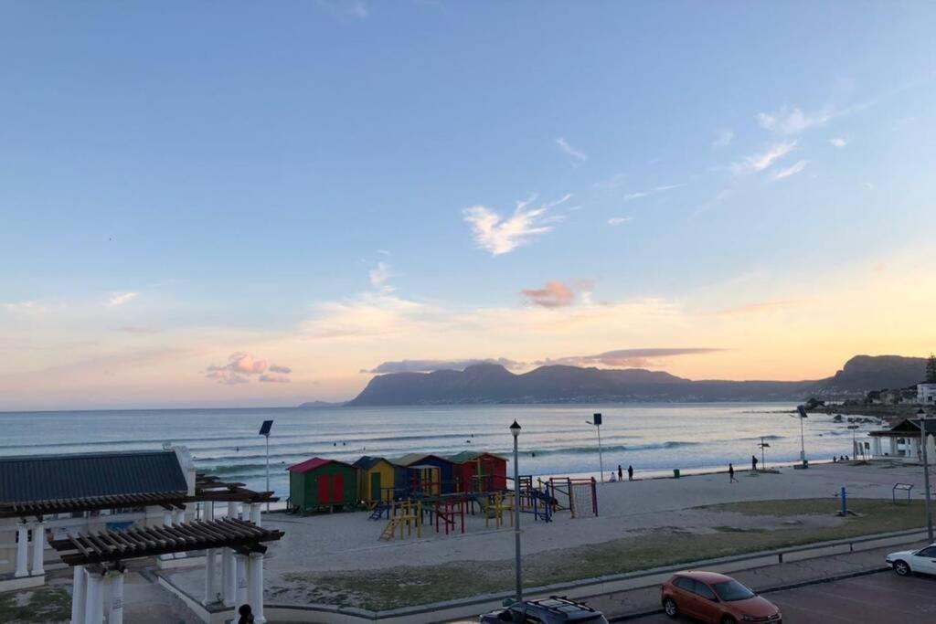 At The Beach - Muizenberg Kapské Město Exteriér fotografie